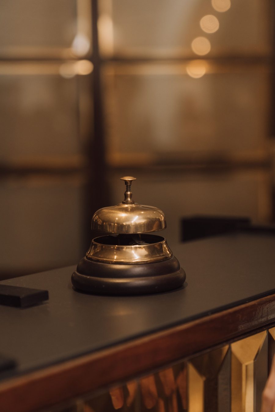 Sonnette de réception en cuivre